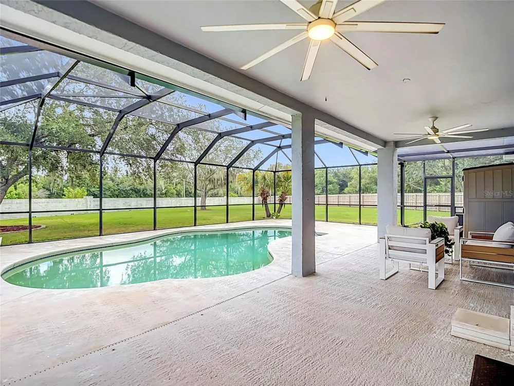 1639 LEDGESTONE DRIVE Brandon, FL 33511