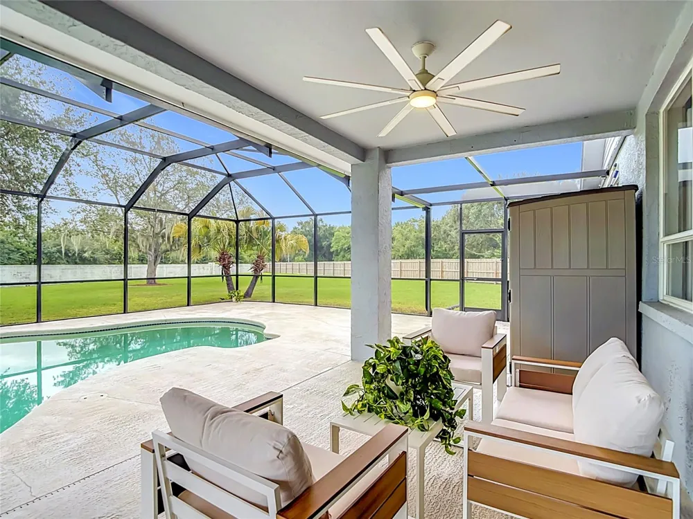 1639 LEDGESTONE DRIVE Brandon, FL 33511