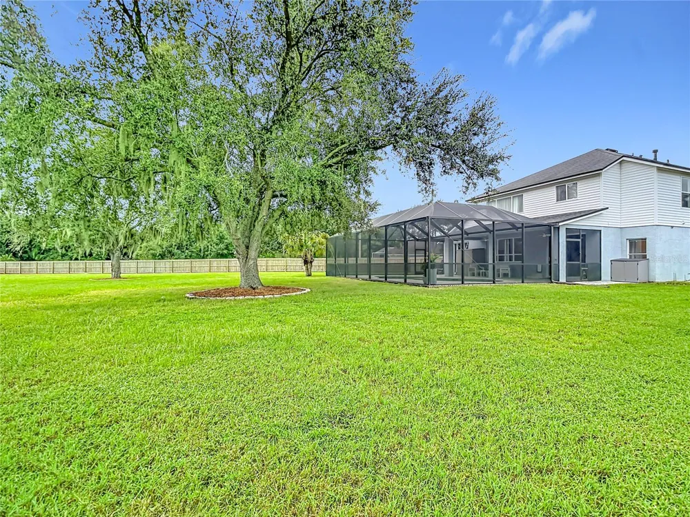 1639 LEDGESTONE DRIVE Brandon, FL 33511