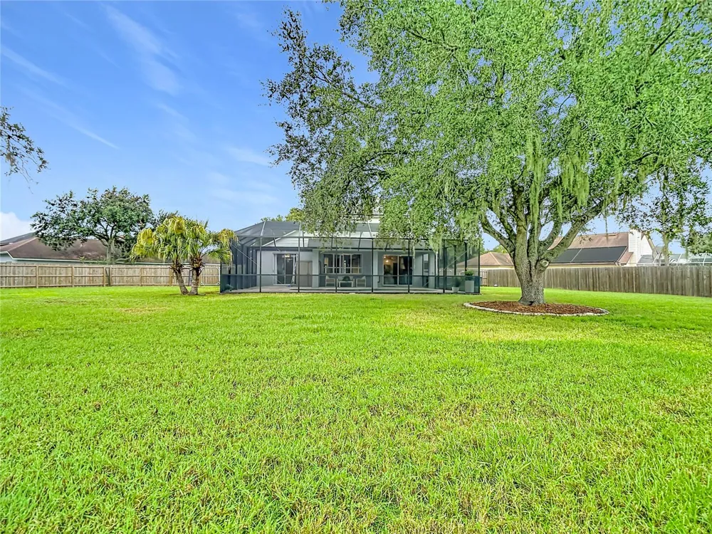 1639 LEDGESTONE DRIVE Brandon, FL 33511