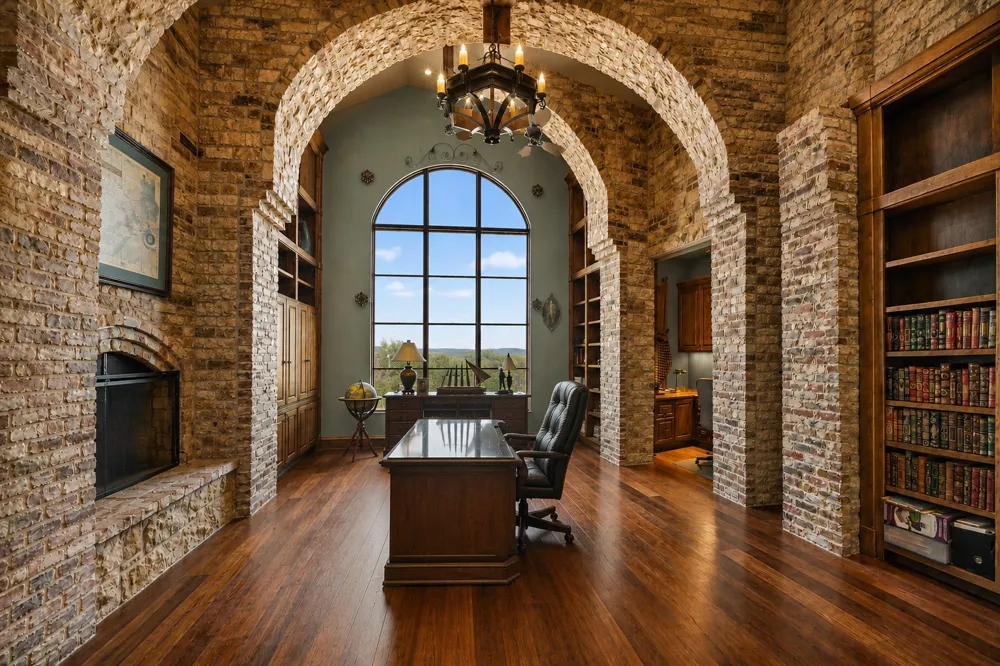 1025 Marly Way Austin, TX 78733