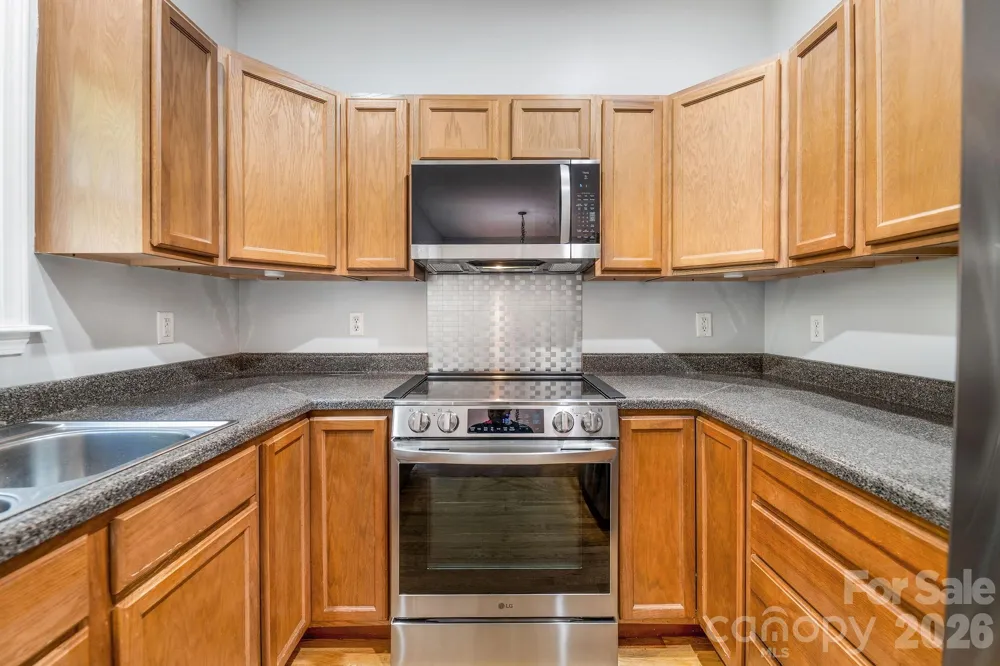 19 Oakcrest Place Asheville, NC 28806