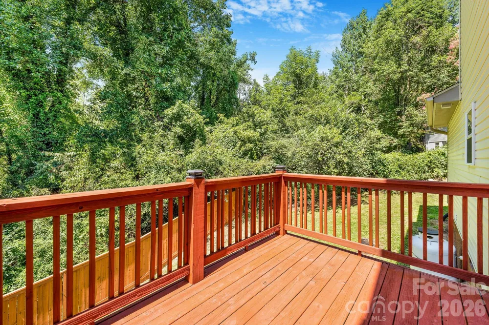 19 Oakcrest Place Asheville, NC 28806
