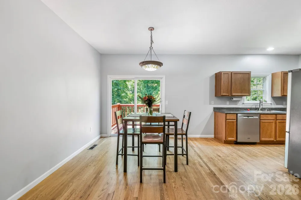 19 Oakcrest Place Asheville, NC 28806