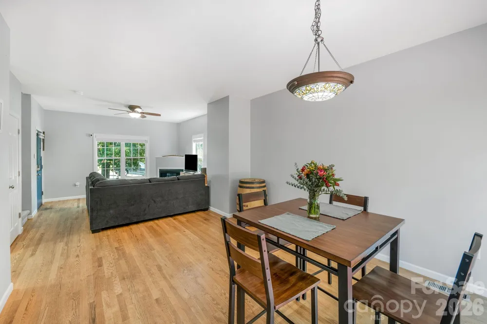 19 Oakcrest Place Asheville, NC 28806