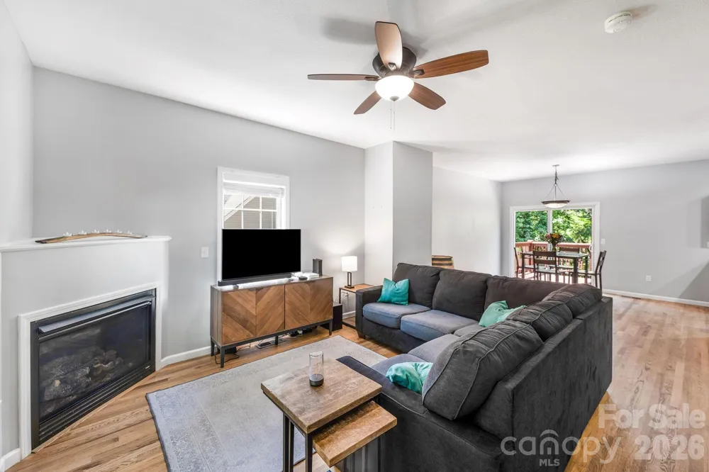 19 Oakcrest Place Asheville, NC 28806