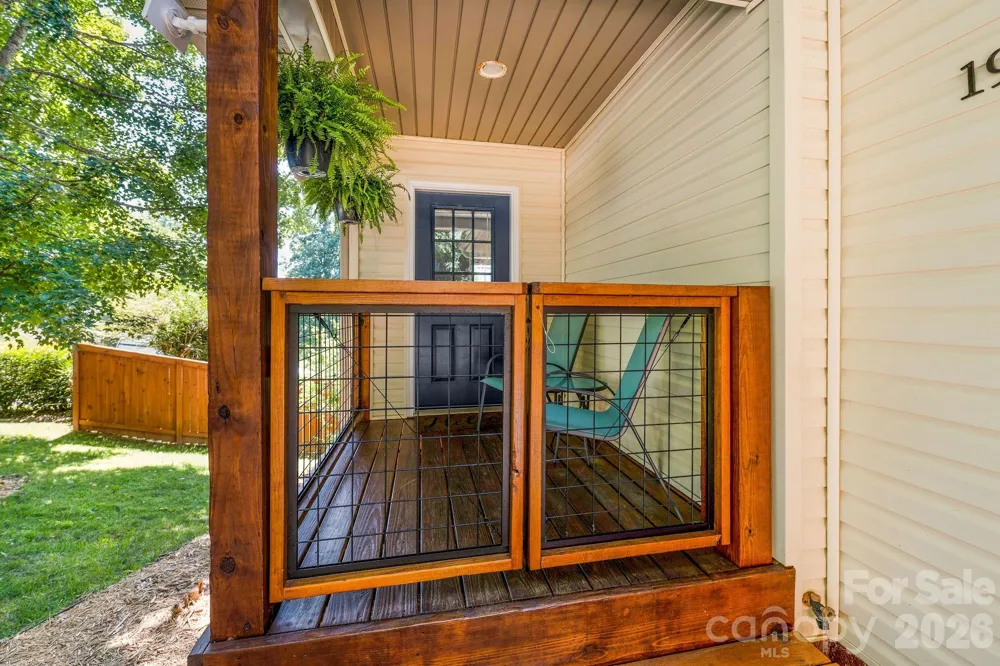 19 Oakcrest Place Asheville, NC 28806