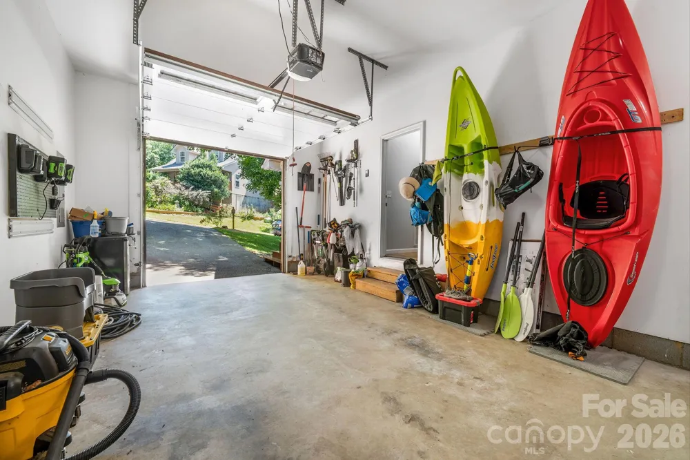 19 Oakcrest Place Asheville, NC 28806