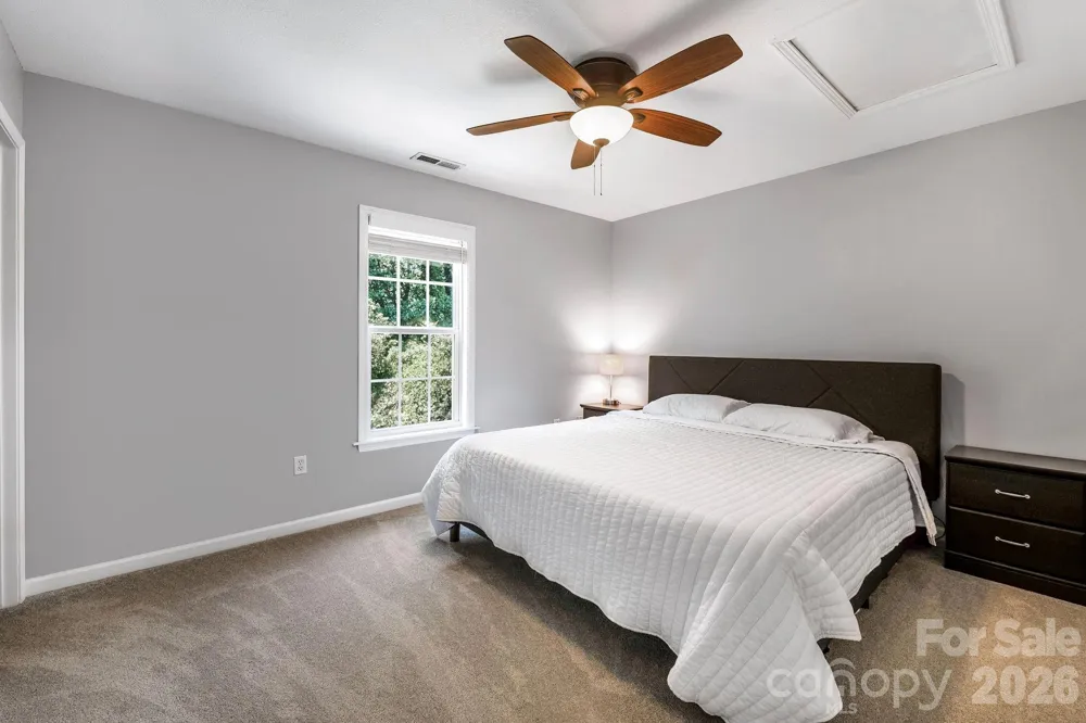 19 Oakcrest Place Asheville, NC 28806