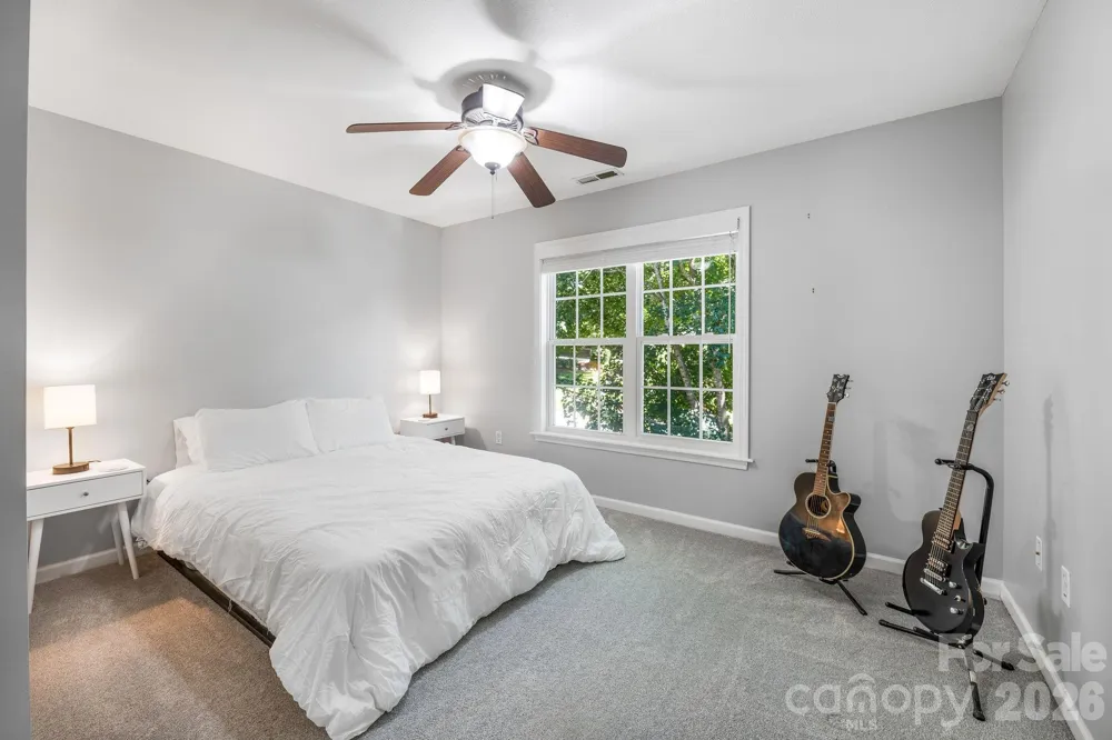 19 Oakcrest Place Asheville, NC 28806