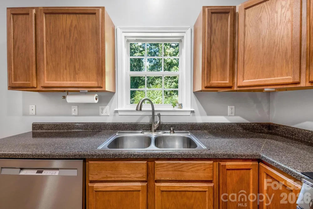 19 Oakcrest Place Asheville, NC 28806