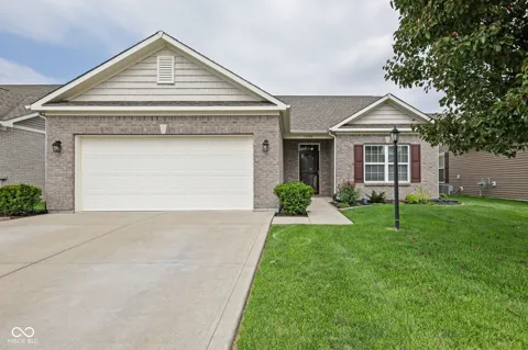 1404 Blackthorne Trail S