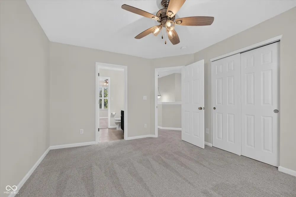 733 Farnham Drive Westfield, IN 46074