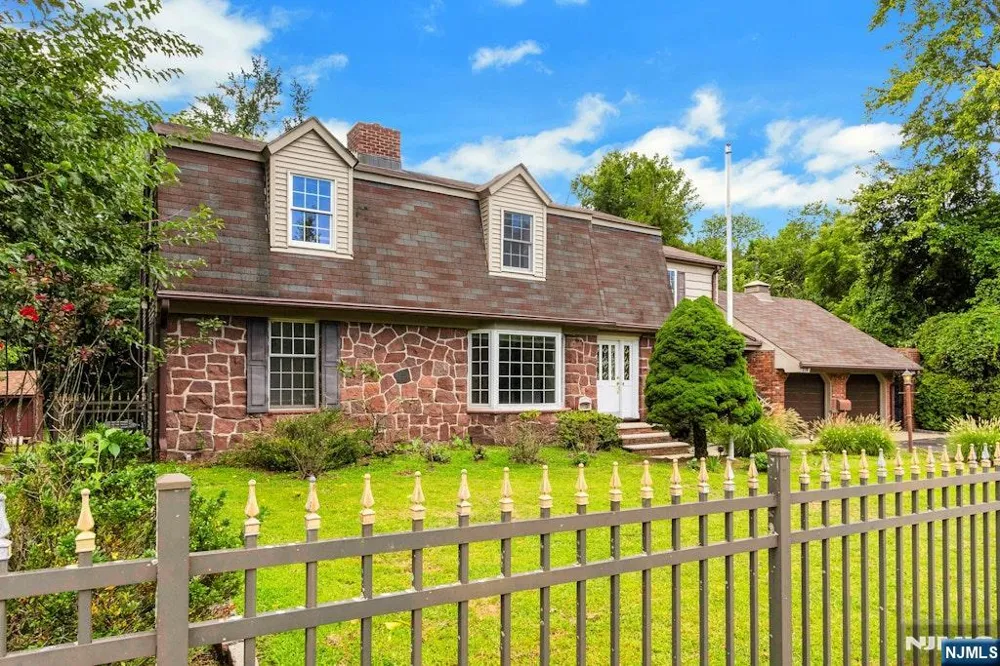 270 High Street Closter, NJ 07624