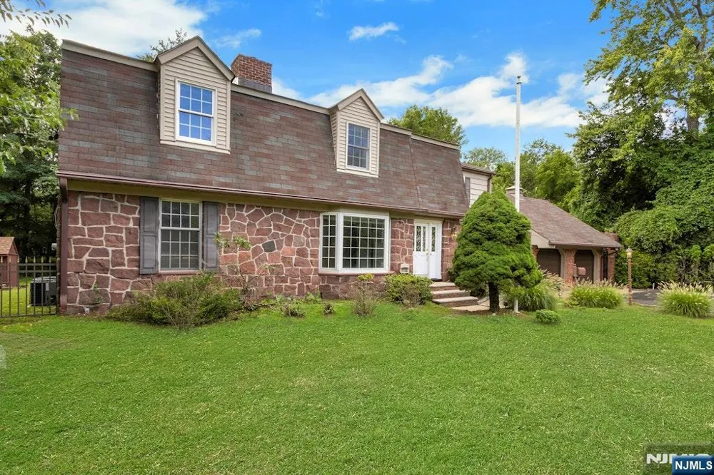 270 High Street Closter, NJ 07624