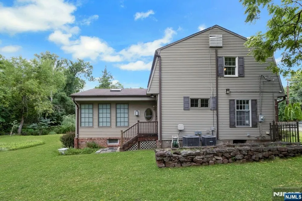 270 High Street Closter, NJ 07624