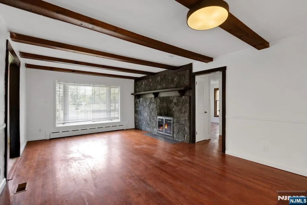 270 High Street Closter, NJ 07624