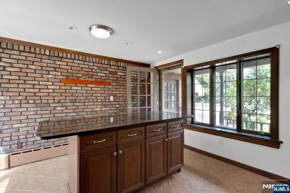 270 High Street Closter, NJ 07624