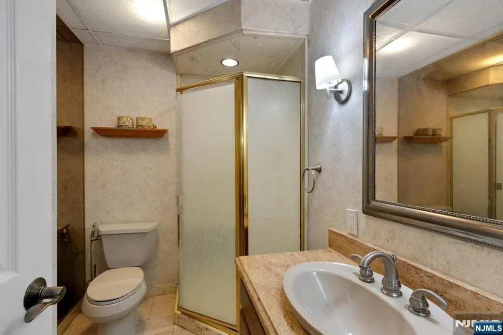270 High Street Closter, NJ 07624