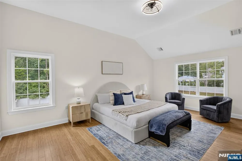 893 Lakehurst Avenue Jackson, NJ 08527