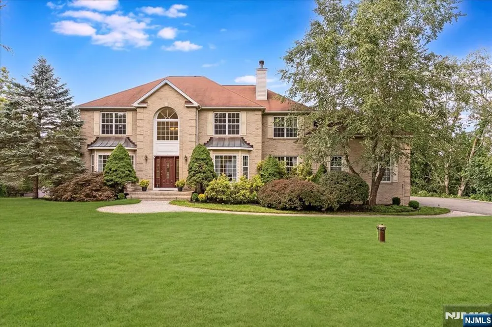 15 Dana Drive Lafayette, NJ 07848