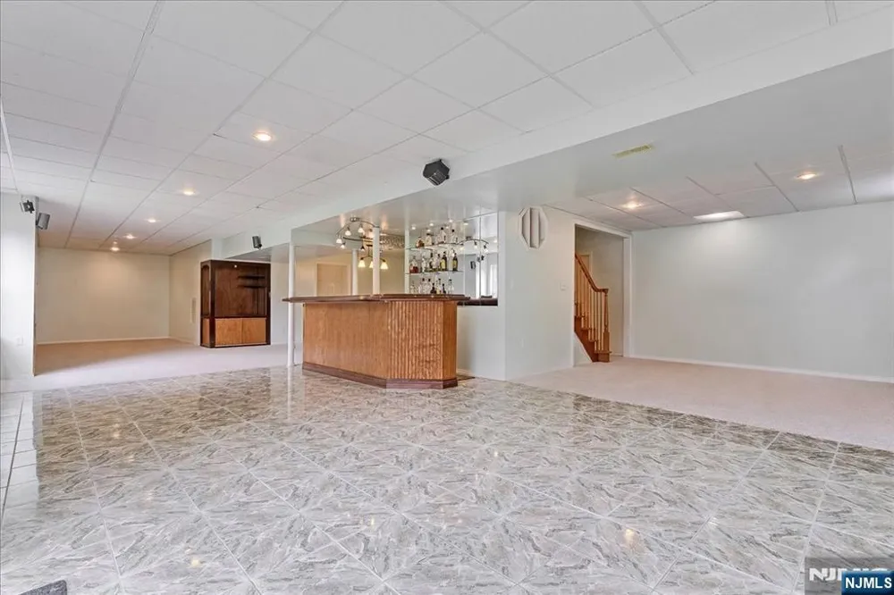15 Dana Drive Lafayette, NJ 07848