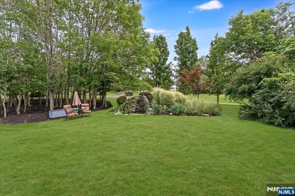 15 Dana Drive Lafayette, NJ 07848