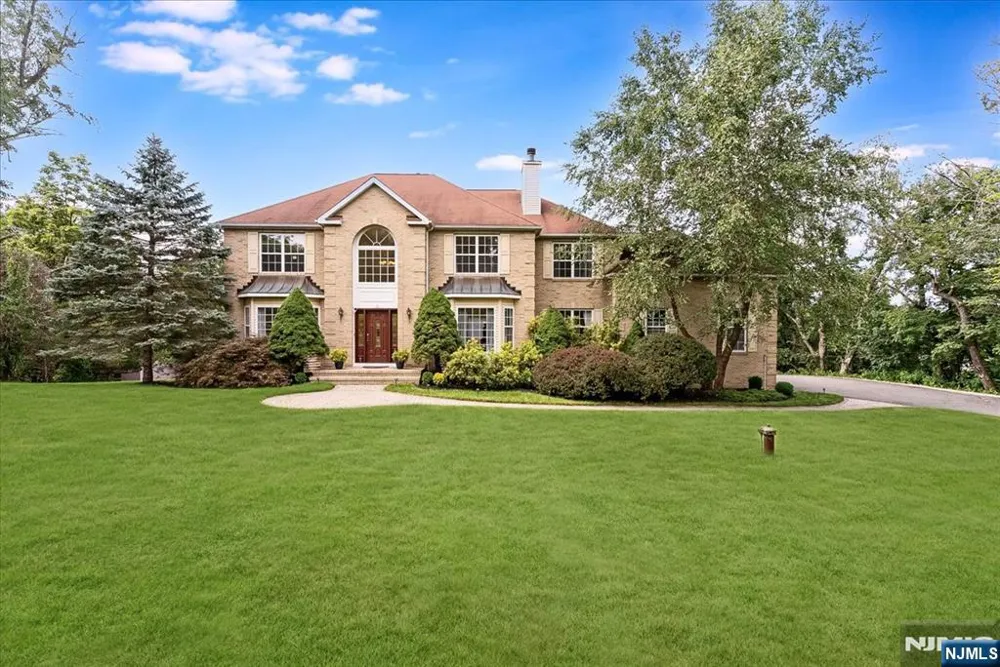 15 Dana Drive Lafayette, NJ 07848