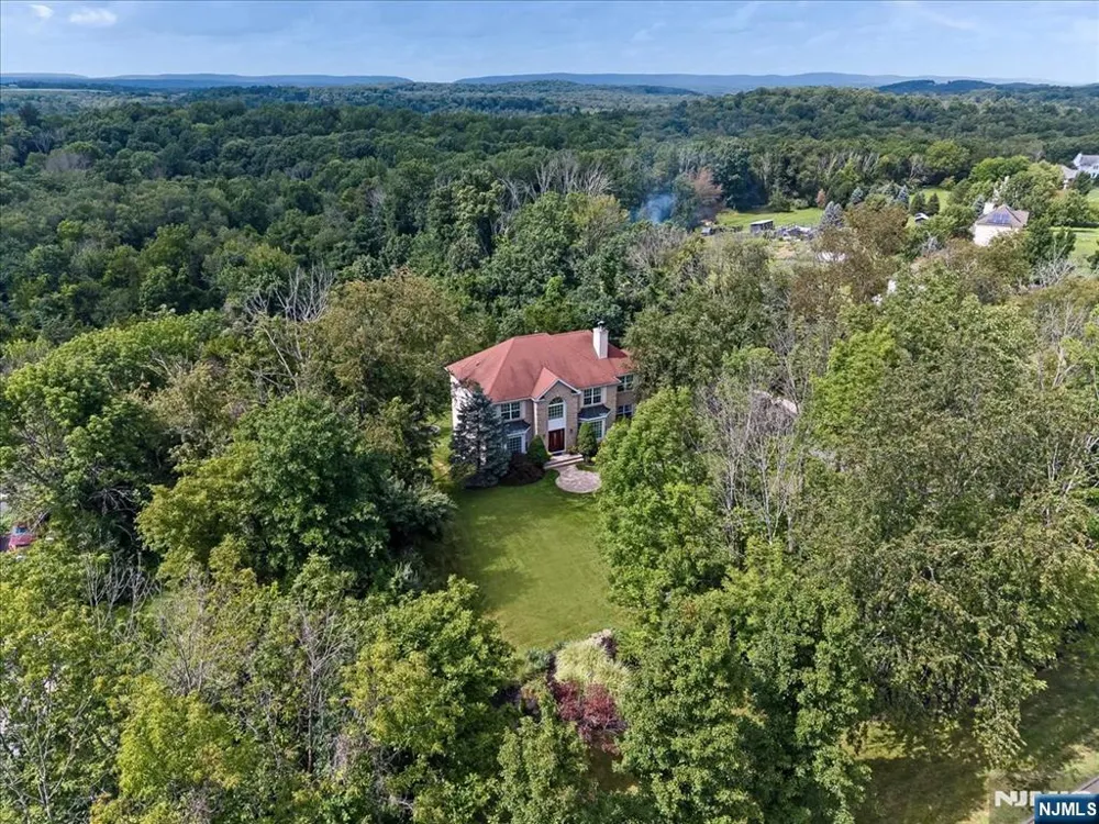 15 Dana Drive Lafayette, NJ 07848