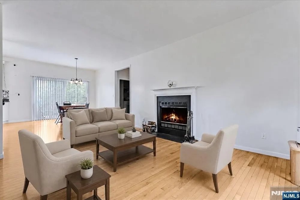 15 Dana Drive Lafayette, NJ 07848