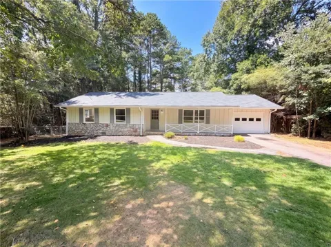 1181 Bouldercrest Circle
