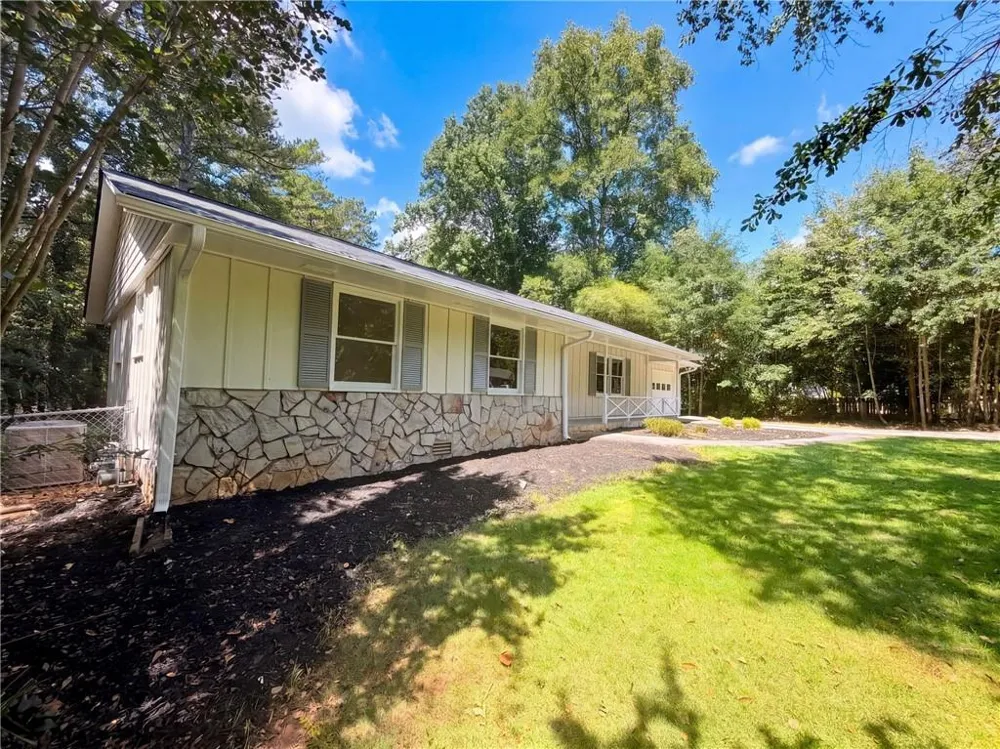 1181 Bouldercrest Circle Watkinsville, GA 30677