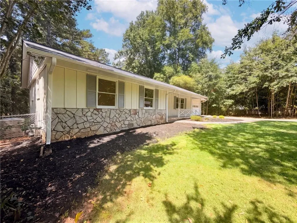 1181 Bouldercrest Circle Watkinsville, GA 30677