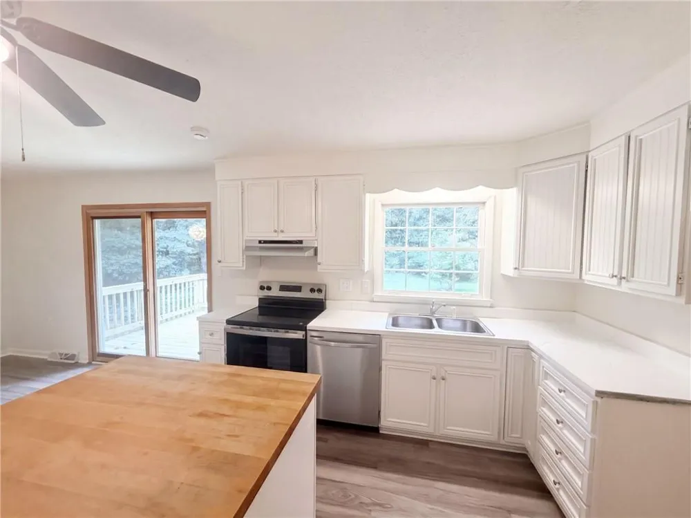 1181 Bouldercrest Circle Watkinsville, GA 30677