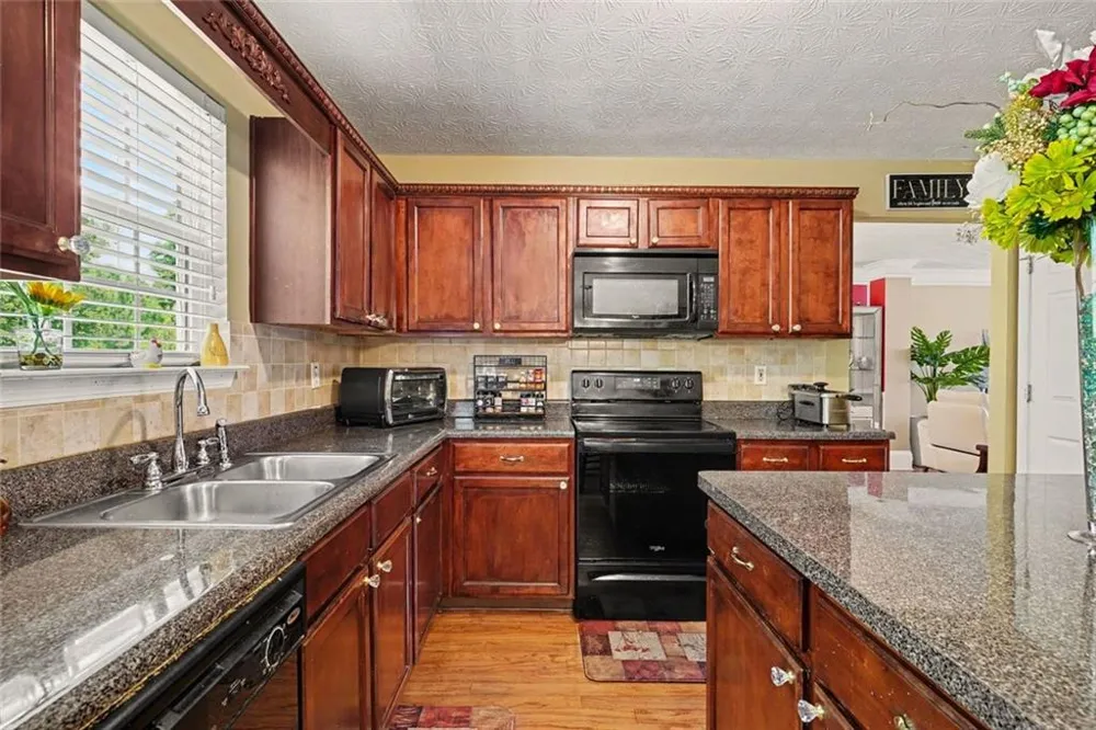 266 Millstone Drive Hampton, GA 30228