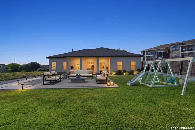 7801 Yellow Bark Selma, TX 78154