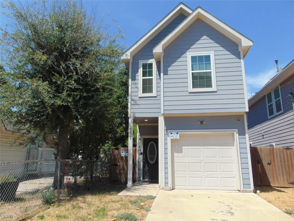 2239 Anderson Street Dallas, TX 75215