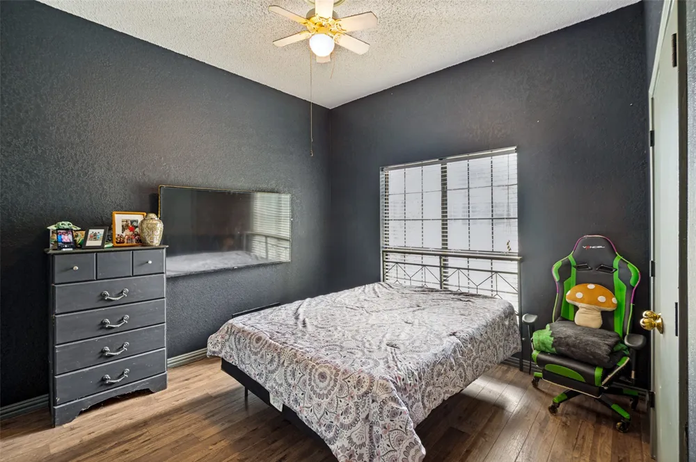 1006 Ridgeview Carrollton, TX 75007