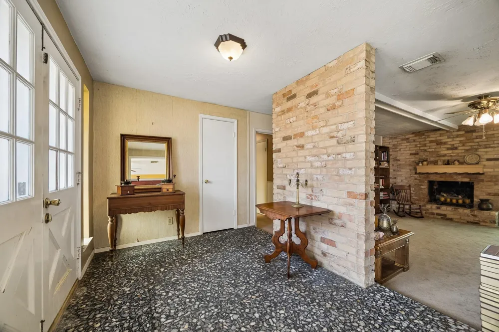 11302 Brighton Lane Meadows Place, TX 77477