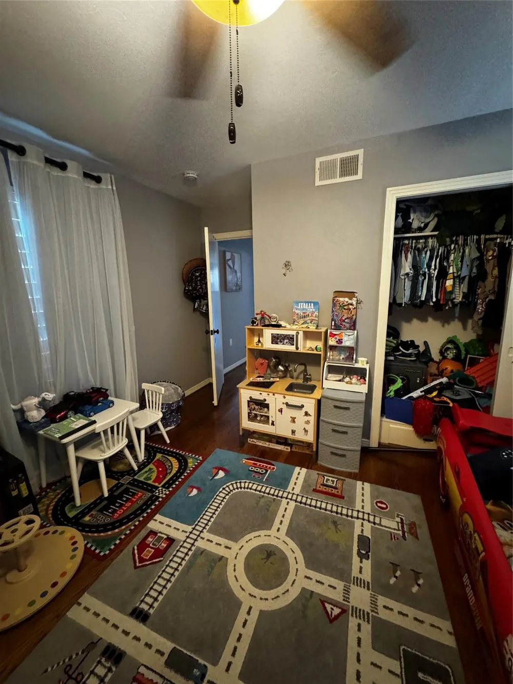 854 T C Jester Boulevard Houston, TX 77008