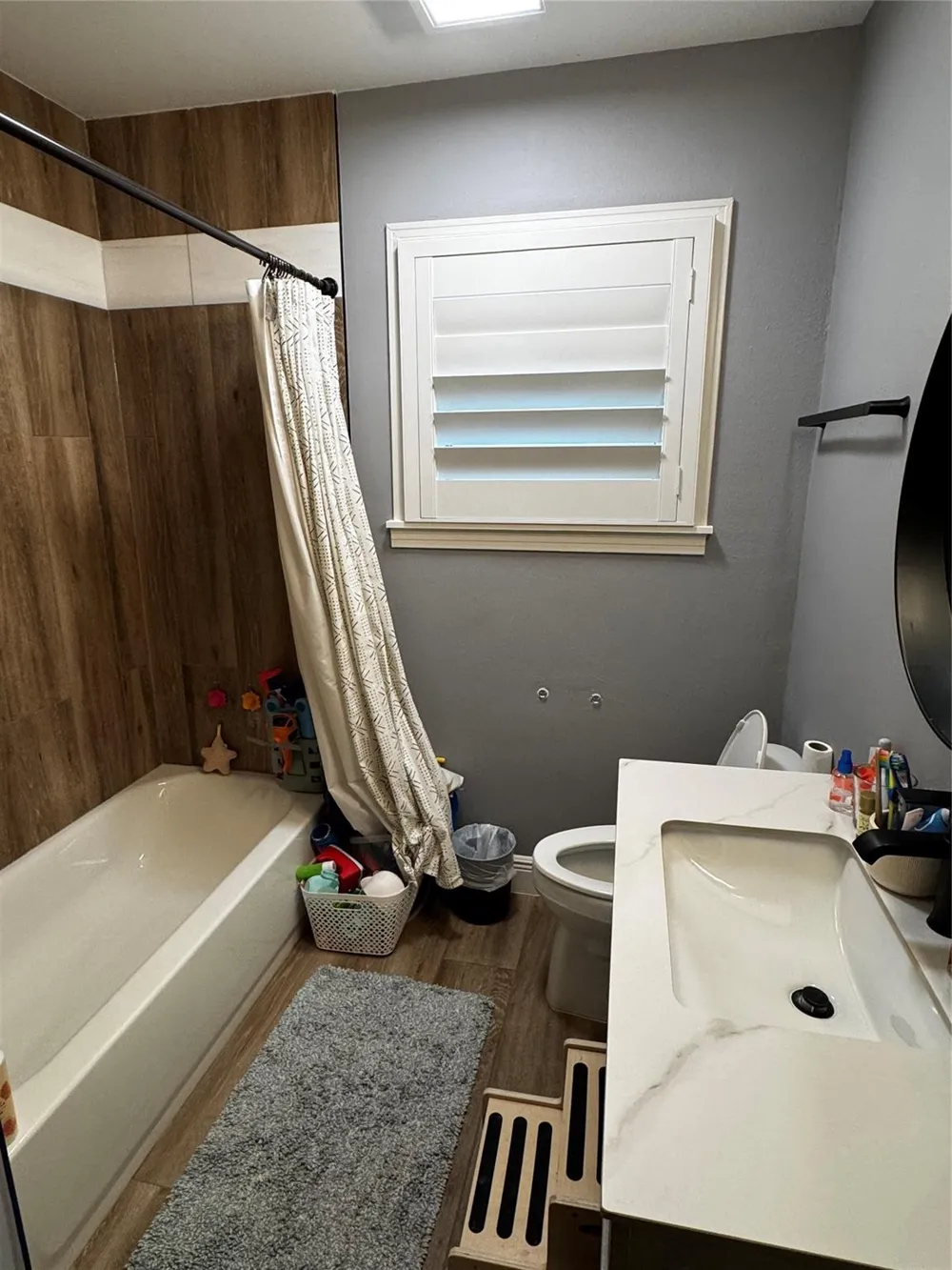 854 T C Jester Boulevard Houston, TX 77008