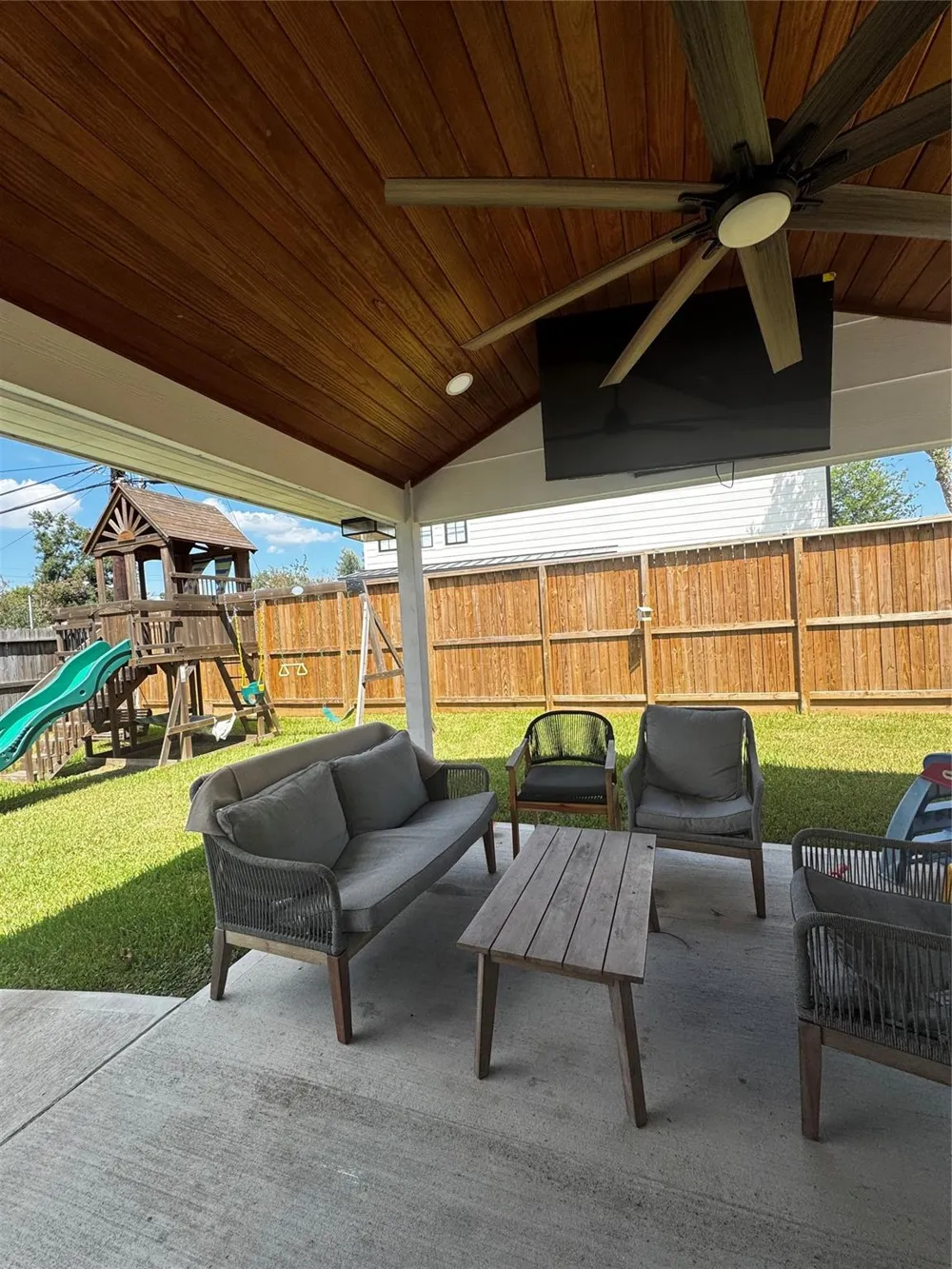 854 T C Jester Boulevard Houston, TX 77008