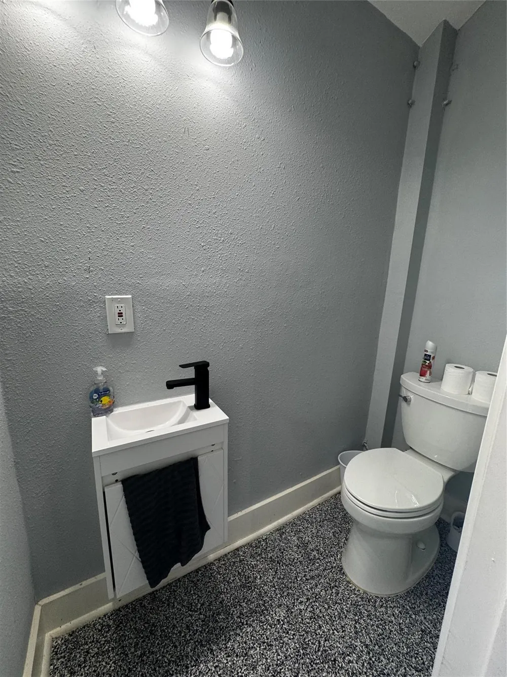 854 T C Jester Boulevard Houston, TX 77008