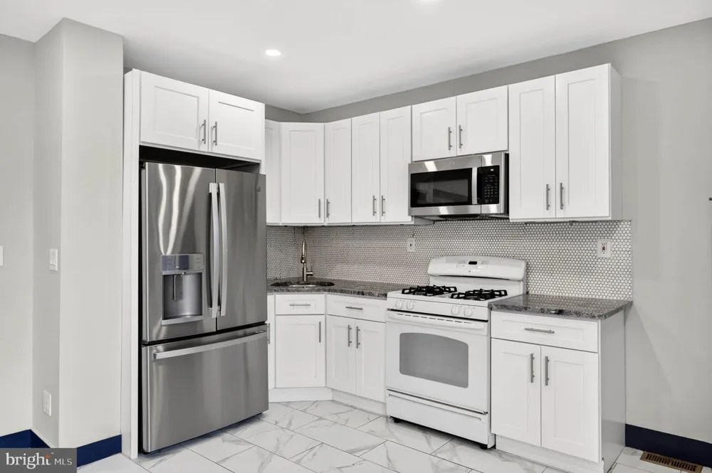 4960 EDGEMERE AVENUE Baltimore, MD 21215