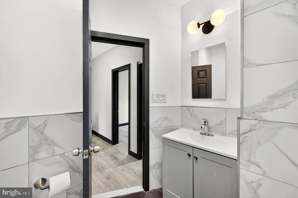 4960 EDGEMERE AVENUE Baltimore, MD 21215
