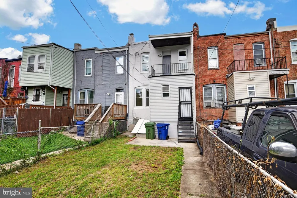 4960 EDGEMERE AVENUE Baltimore, MD 21215