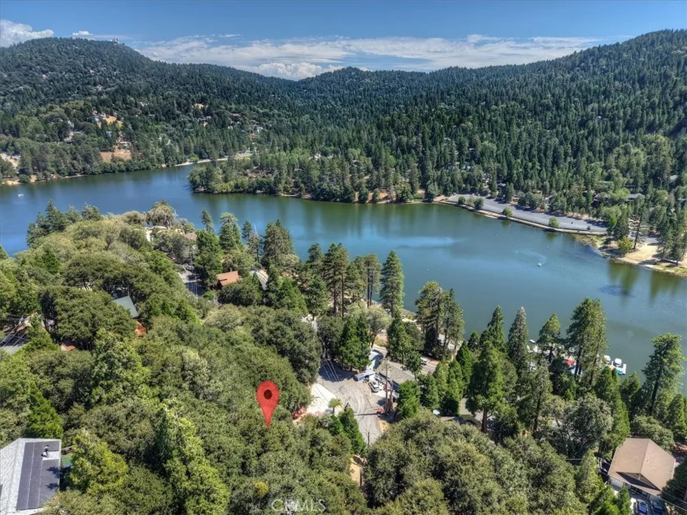 24288 Zurich Drive Crestline, CA 92325