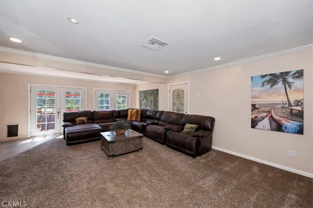 24288 Zurich Drive Crestline, CA 92325
