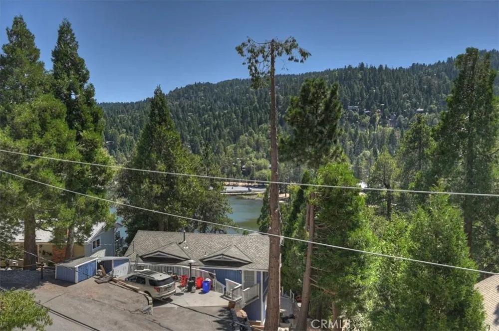 24288 Zurich Drive Crestline, CA 92325