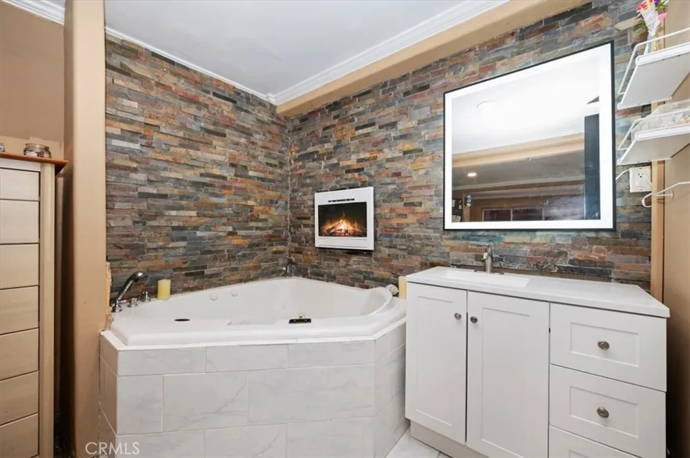 24288 Zurich Drive Crestline, CA 92325